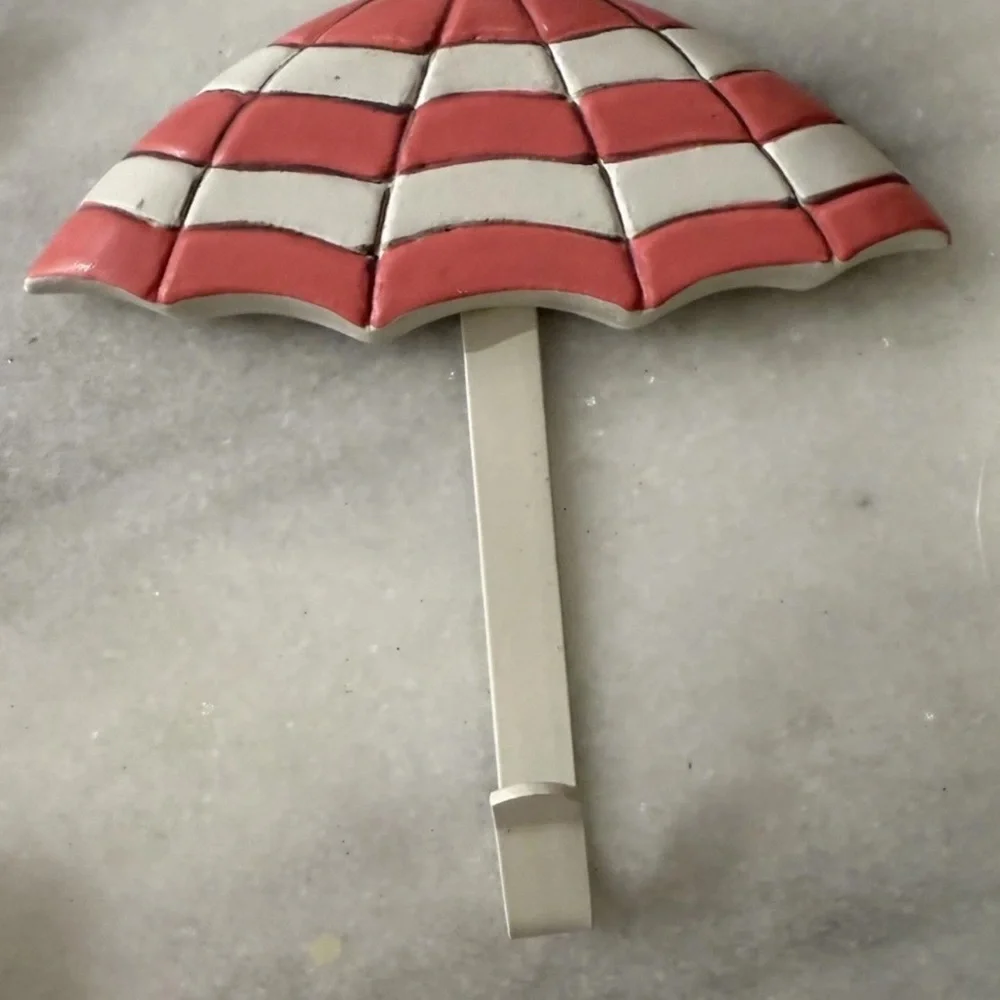 Set of 4 Pink And White Striped Beach Umbrella Towel/Wall Hooks. New